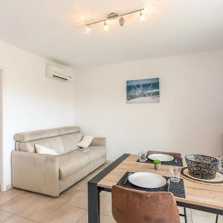 Daire Le Clos Des Alberes-1 By Interhome